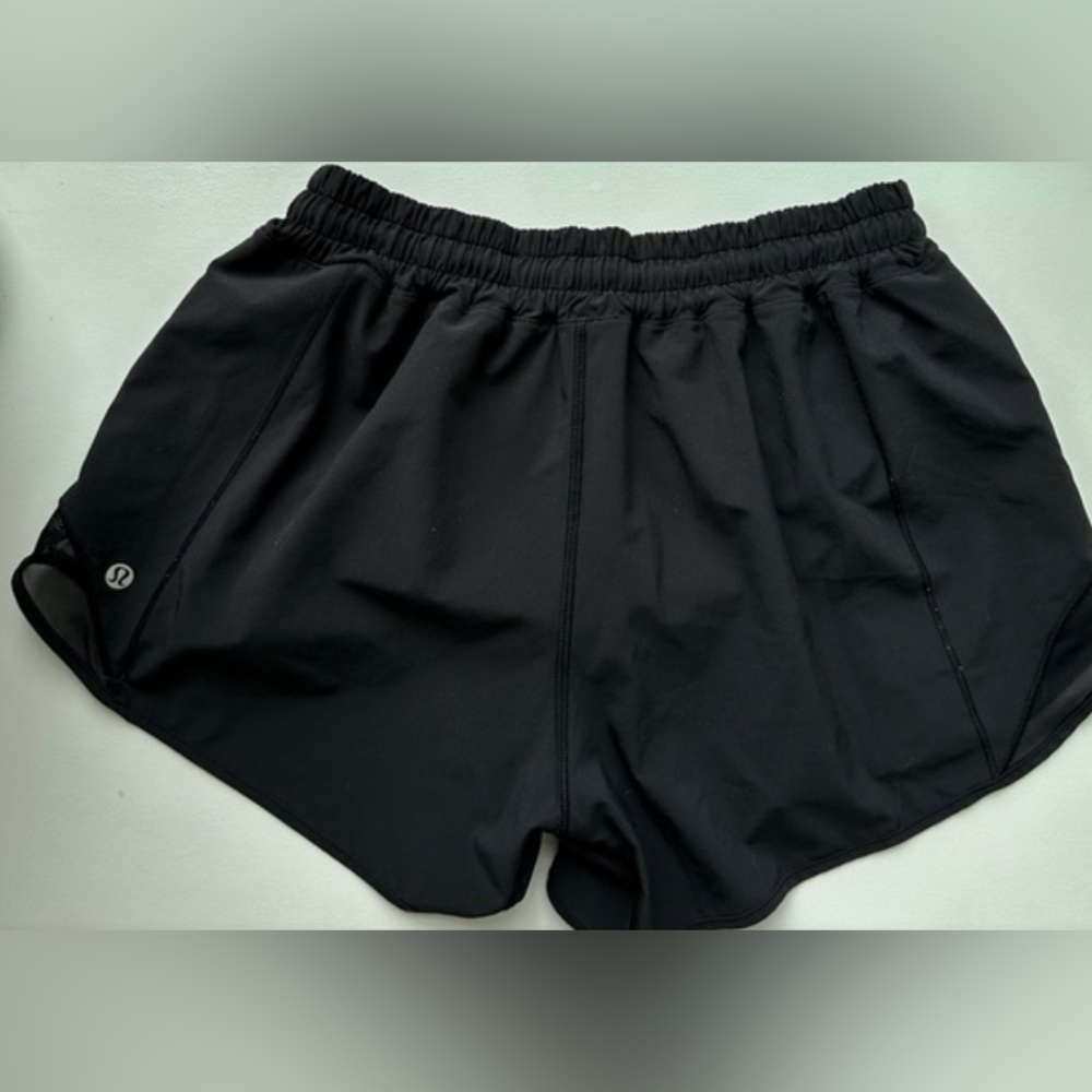 black lululemon shorts size 8